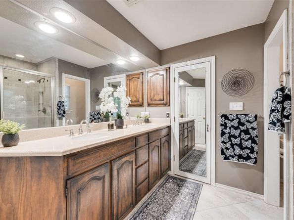 7709  Westwind Drive , Fort Worth Texas 76179