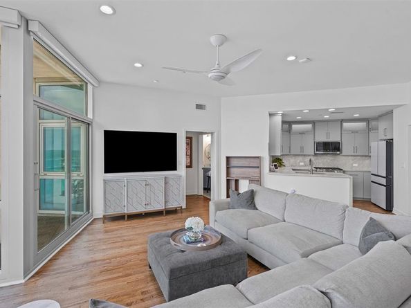 500  Throckmorton Street  2707, Fort Worth Texas 76102