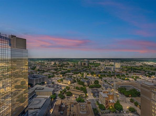 500  Throckmorton Street  2707, Fort Worth Texas 76102