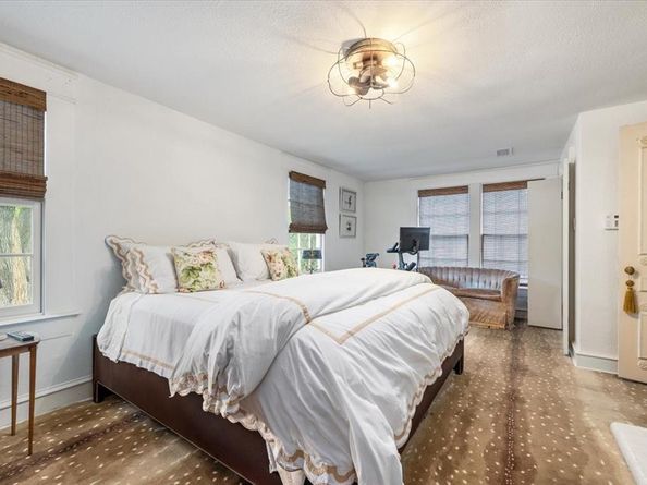 1720  Western Avenue , Fort Worth Texas 76107