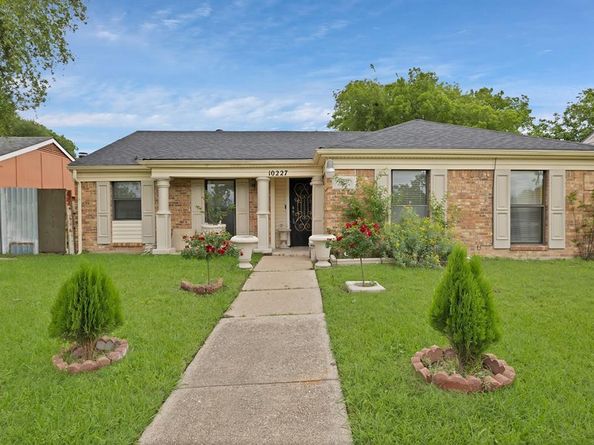 10227  Oak Gate Lane , Dallas Texas 75217