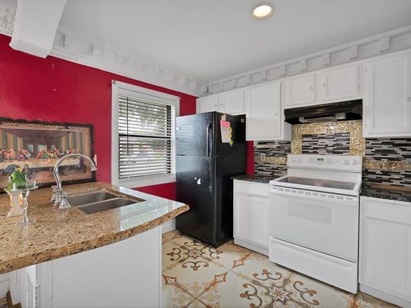 10227  Oak Gate Lane , Dallas Texas 75217