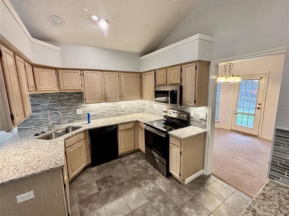 3309  Susan Lane , Carrollton Texas 75007