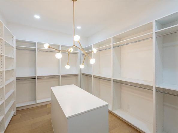 4435  Merrell Road , Dallas Texas 75229