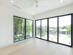 4435  Merrell Road , Dallas Texas 75229