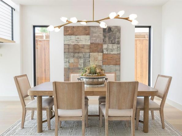 4435  Merrell Road , Dallas Texas 75229