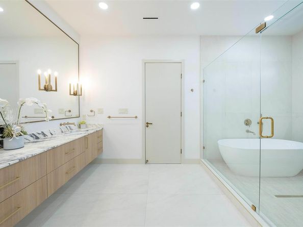 4435  Merrell Road , Dallas Texas 75229