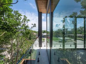 4435  Merrell Road , Dallas Texas 75229