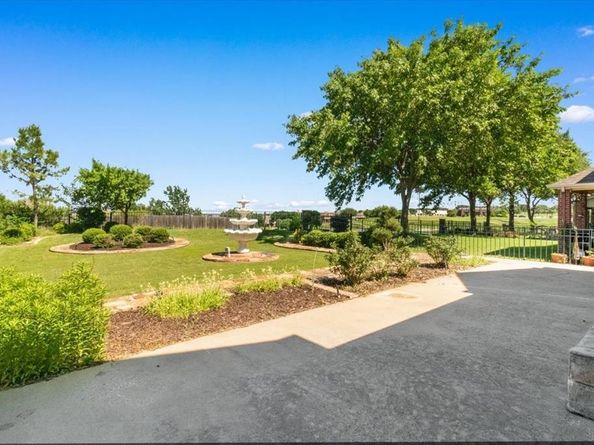 5786  Walnut Creek Drive , Fort Worth Texas 76137