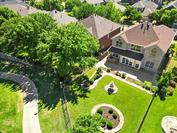 5786  Walnut Creek Drive , Fort Worth Texas 76137