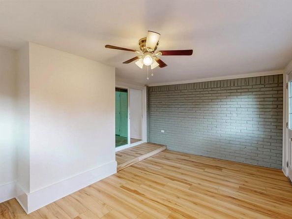 3901  Willow Way Road , Fort Worth Texas 76133