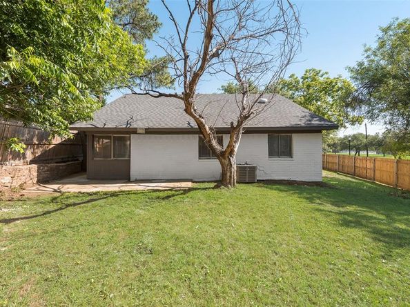 1112  Terrace Trail , Carrollton Texas 75006