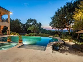 827  Bluff Ridge Drive , Cedar Hill Texas 75104