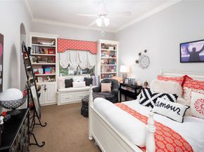 827  Bluff Ridge Drive , Cedar Hill Texas 75104