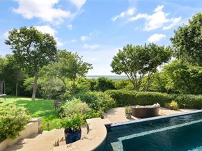 827  Bluff Ridge Drive , Cedar Hill Texas 75104