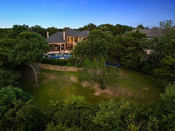 827  Bluff Ridge Drive , Cedar Hill Texas 75104