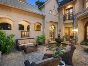 827  Bluff Ridge Drive , Cedar Hill Texas 75104