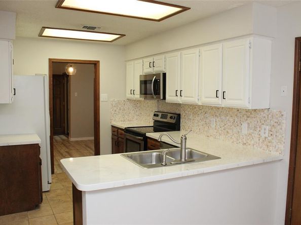 1707  Brighton Drive , Carrollton Texas 75007