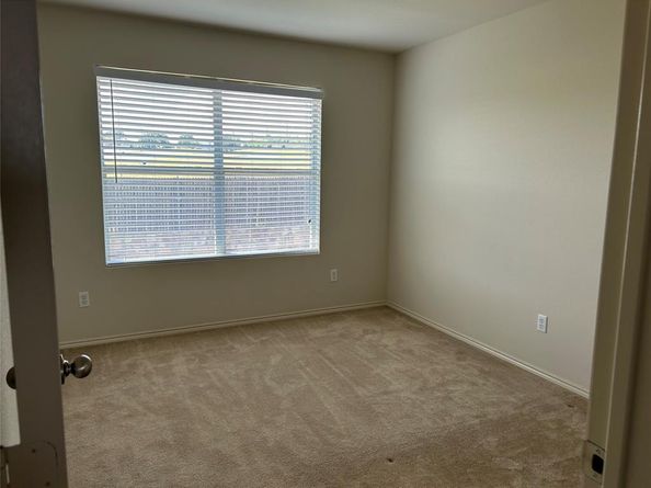 544  Crystal Springs Drive , Fort Worth Texas 76108