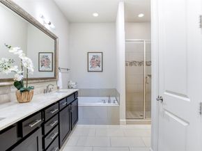 5005  Meridian Lane  3102, Addison Texas 75001