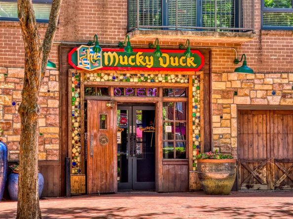 5005  Meridian Lane  3102, Addison Texas 75001