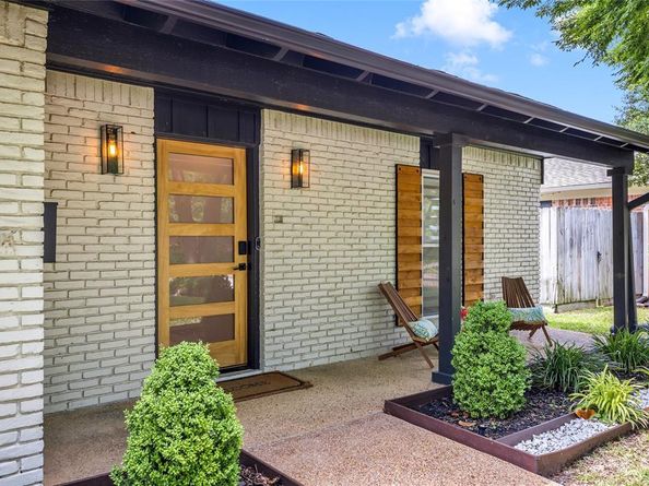 10938  Yorkspring Drive , Dallas Texas 75218