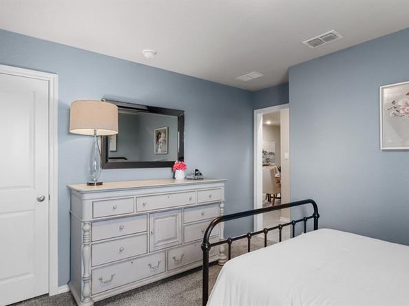 422  LUBBOCK Drive , Azle Texas 76020
