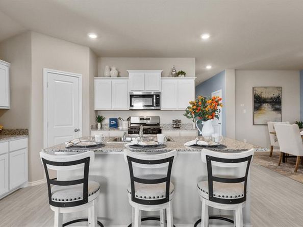 422  LUBBOCK Drive , Azle Texas 76020