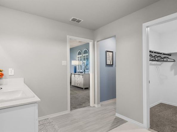 422  LUBBOCK Drive , Azle Texas 76020