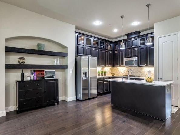 572  Hampshire Drive , Lewisville Texas 75067