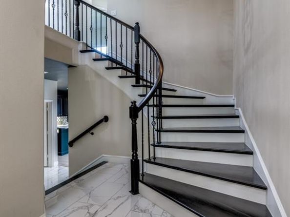 572  Hampshire Drive , Lewisville Texas 75067