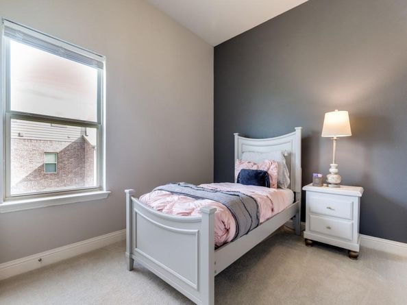 572  Hampshire Drive , Lewisville Texas 75067