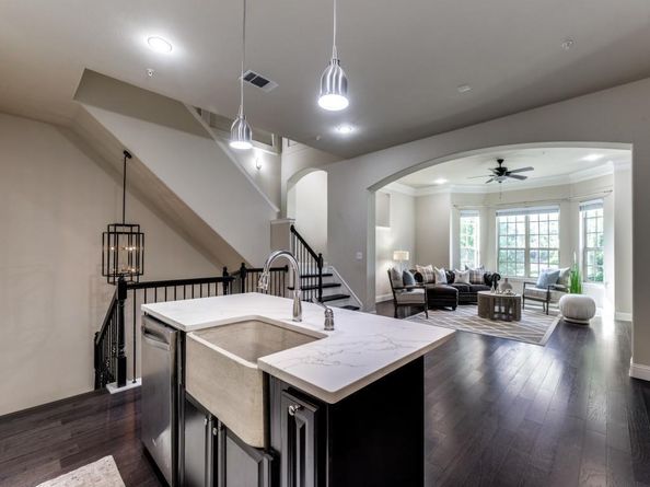 572  Hampshire Drive , Lewisville Texas 75067