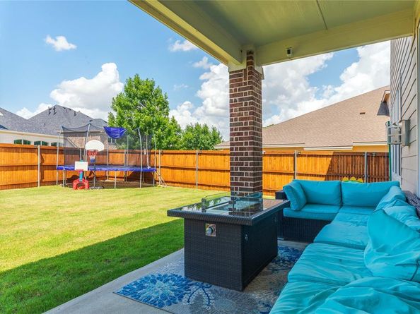 941  Nathanael Greene Court , Aubrey Texas 76227