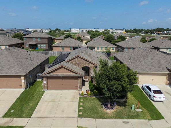 7940  Ballater Drive , Fort Worth Texas 76123