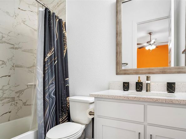 2806  Garrett Drive , Highland Village Texas 75077