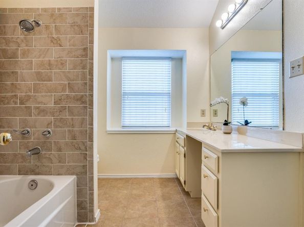 2218  Overview Lane , Garland Texas 75044