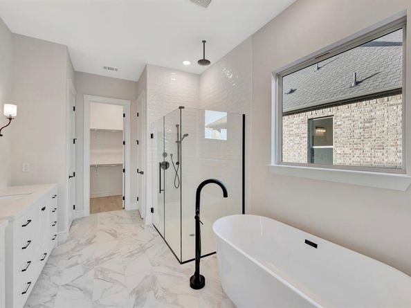 5675  Taylor Trail , Arlington Texas 76017