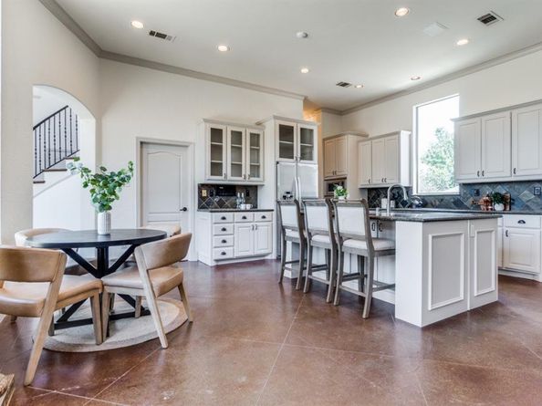 7910  Fair Oaks Avenue , Dallas Texas 75231