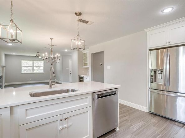 603  Bondstone Drive , Dallas Texas 75218
