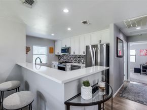 2717  El Tivoli Drive , Dallas Texas 75211