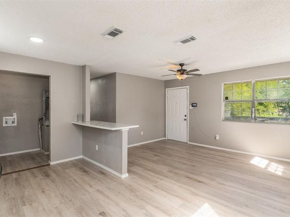 2514  Kirkley Street , Dallas Texas 75241