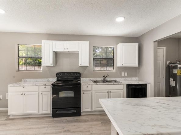 2514  Kirkley Street , Dallas Texas 75241