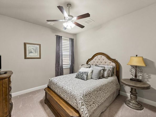 10874  Smoky Oak Trail , Flower Mound Texas 76226