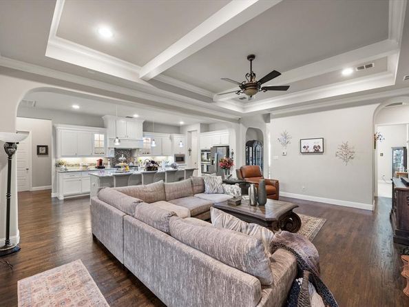 10874  Smoky Oak Trail , Flower Mound Texas 76226