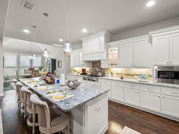 10874  Smoky Oak Trail , Flower Mound Texas 76226