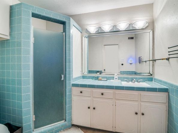 1706  Iroquois Drive , Garland Texas 75043