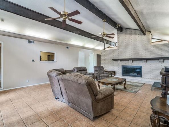 1706  Iroquois Drive , Garland Texas 75043