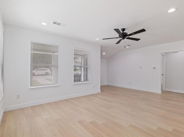 3600  Gordon Avenue , Fort Worth Texas 76110