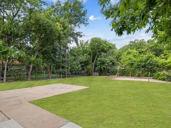 3600  Gordon Avenue , Fort Worth Texas 76110